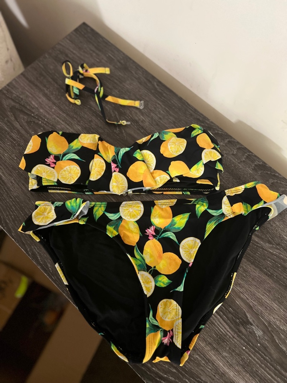 Lemon Bikini